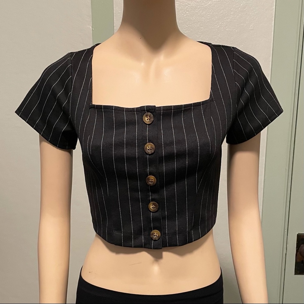 HOLLISTER Top - Picture 2 of 3